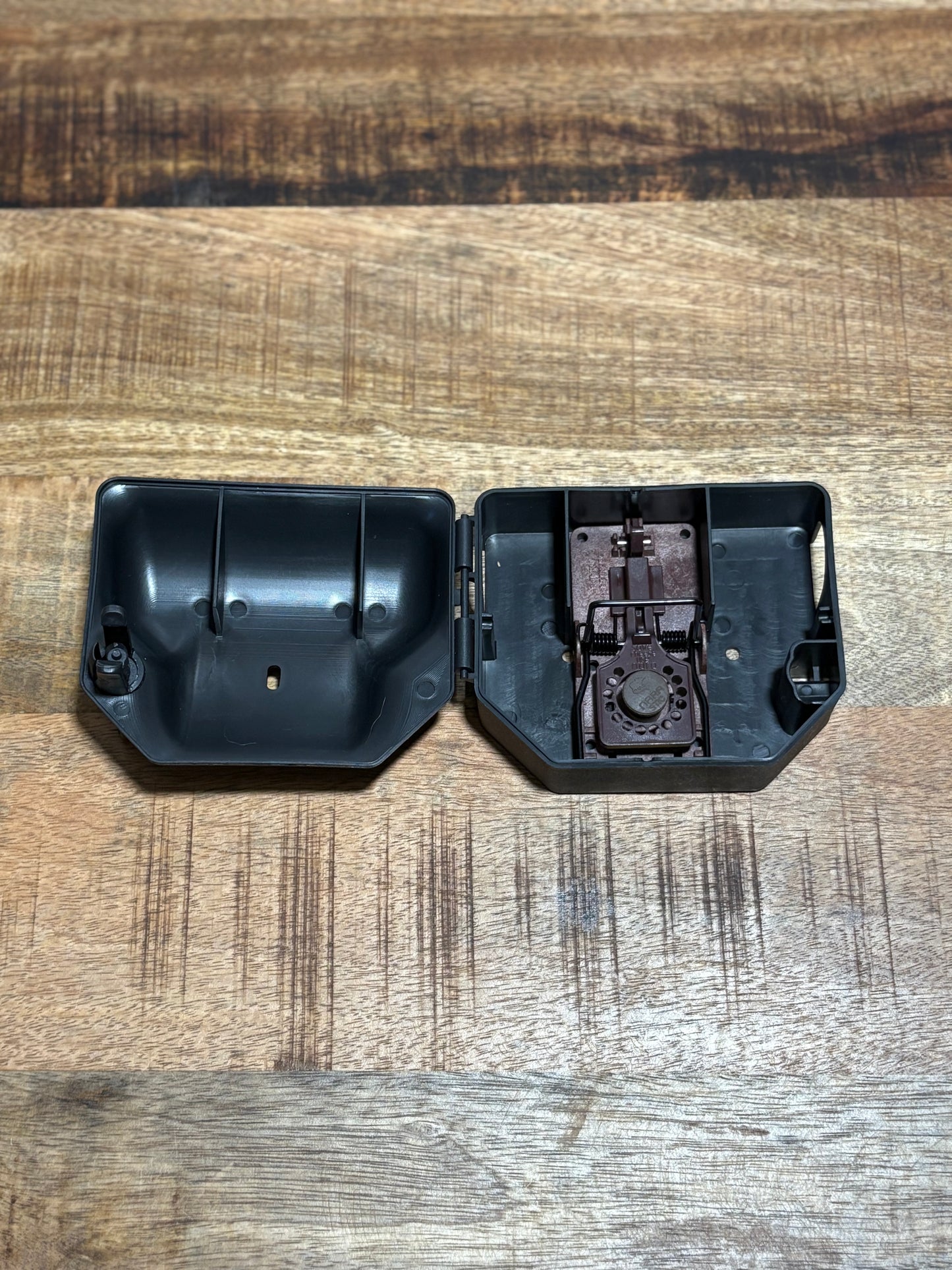 Boite sécurisée ZAMKA + tapette GORILLA TRAP souris